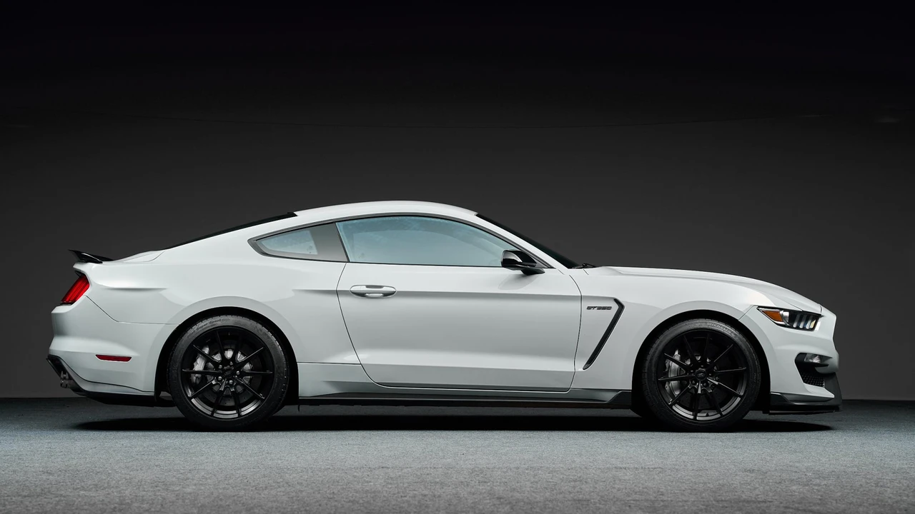 2016 Ford S550 Shelby Mustang GT350 - Image 17 of 31
