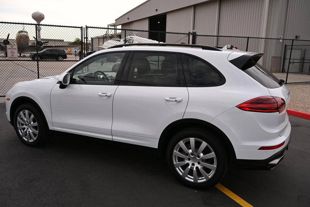 2016 Porsche 958 Cayenne Diesel - Image 5 of 31