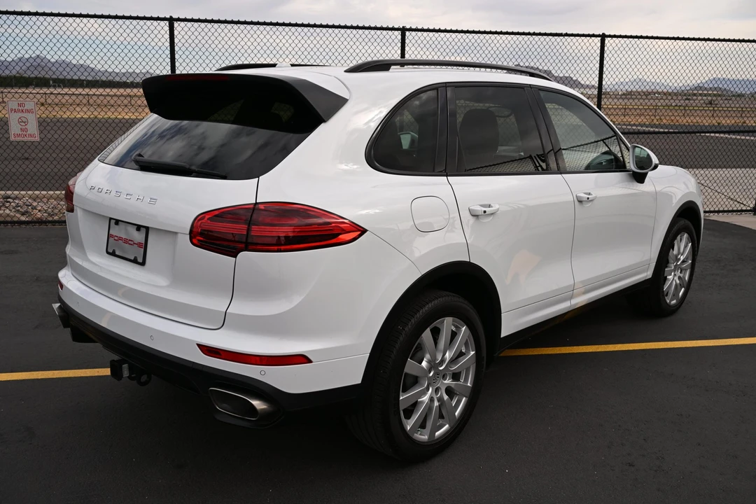 2016 Porsche 958 Cayenne Diesel - Image 11 of 31