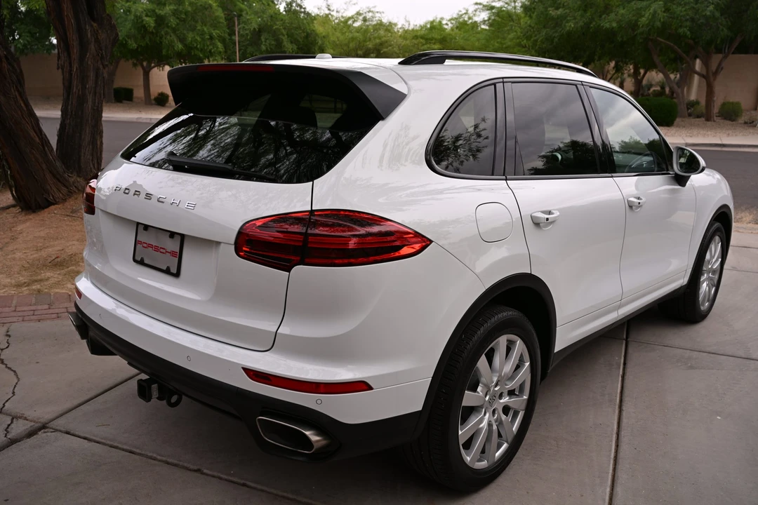 2016 Porsche 958 Cayenne Diesel - Image 10 of 31
