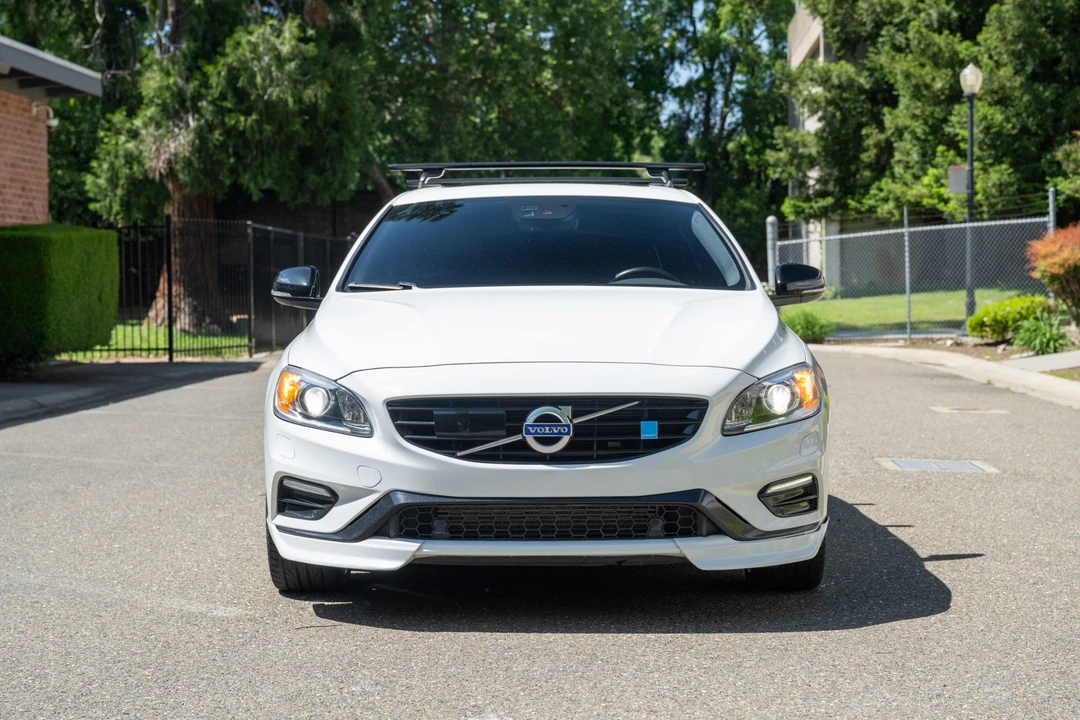 2016 Volvo V60 1st Gen - Image 2 of 31