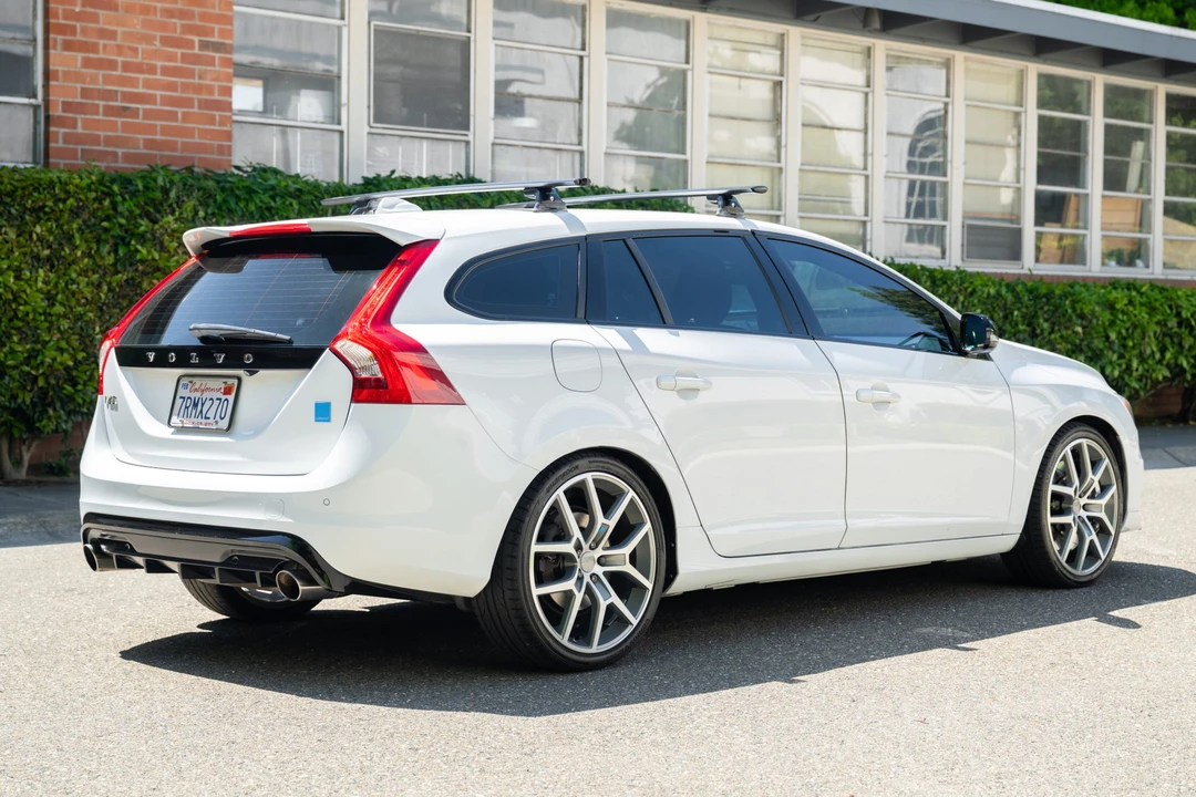 2016 Volvo V60 1st Gen - Image 7 of 31