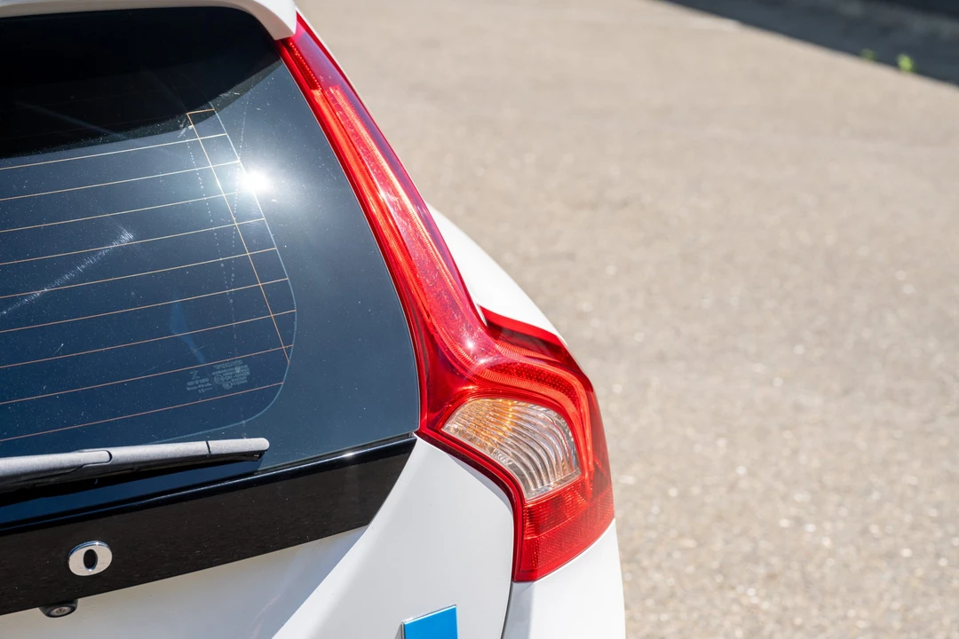 2016 Volvo V60 1st Gen - Image 21 of 31