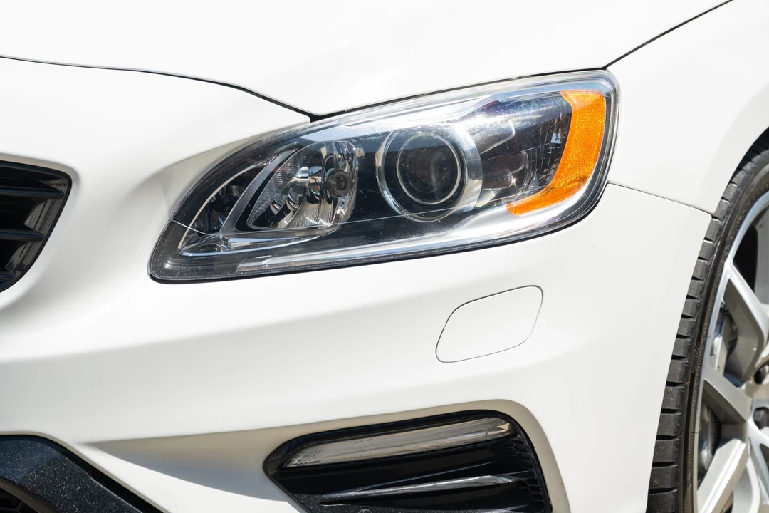2016 Volvo V60 1st Gen - Image 13 of 31