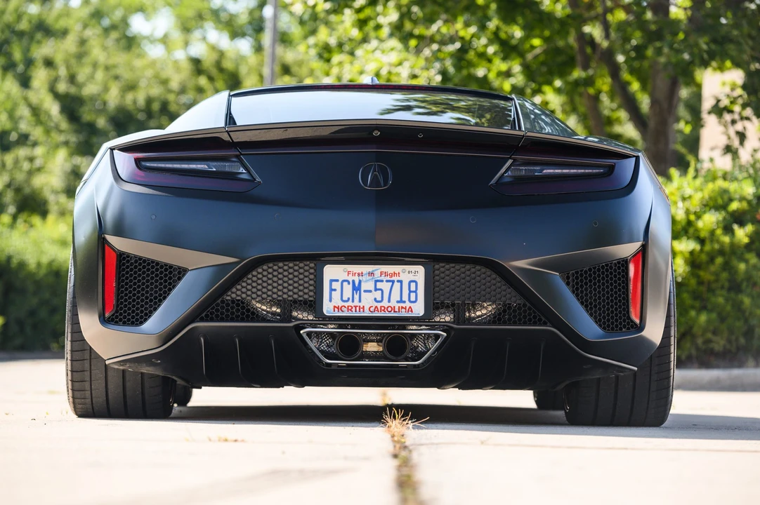 2017 Acura NC1 NSX - Image 9 of 31