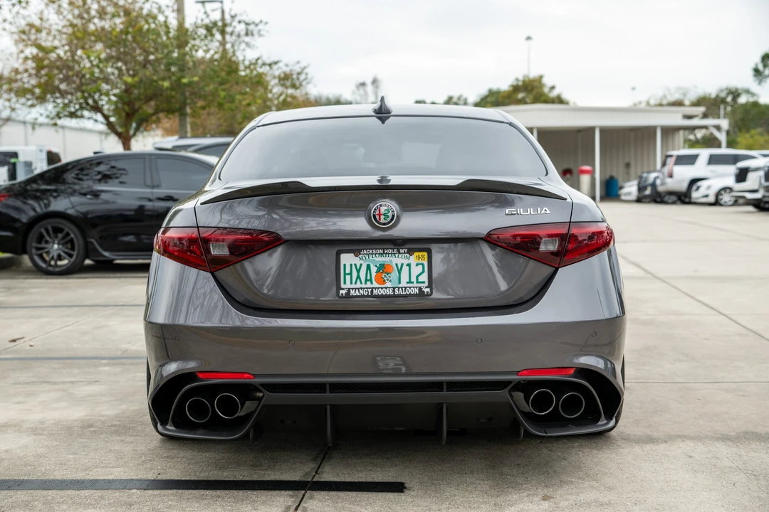 2017 Alfa Romeo Giulia Quadrifoglio - Image 7 of 31