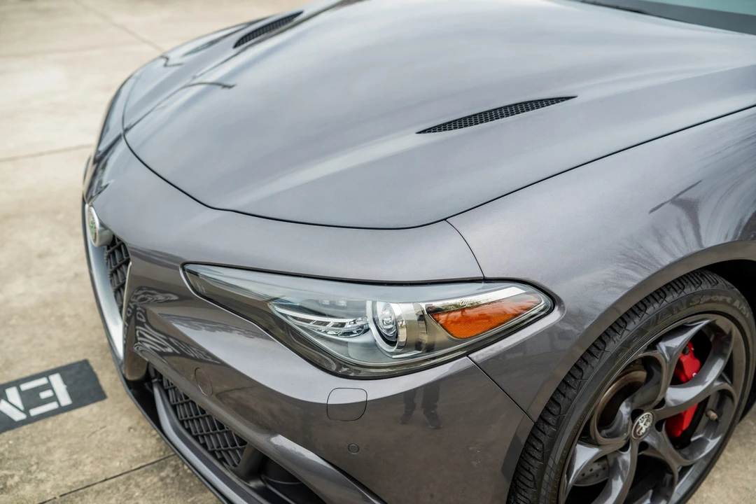 2017 Alfa Romeo Giulia Quadrifoglio - Image 14 of 31