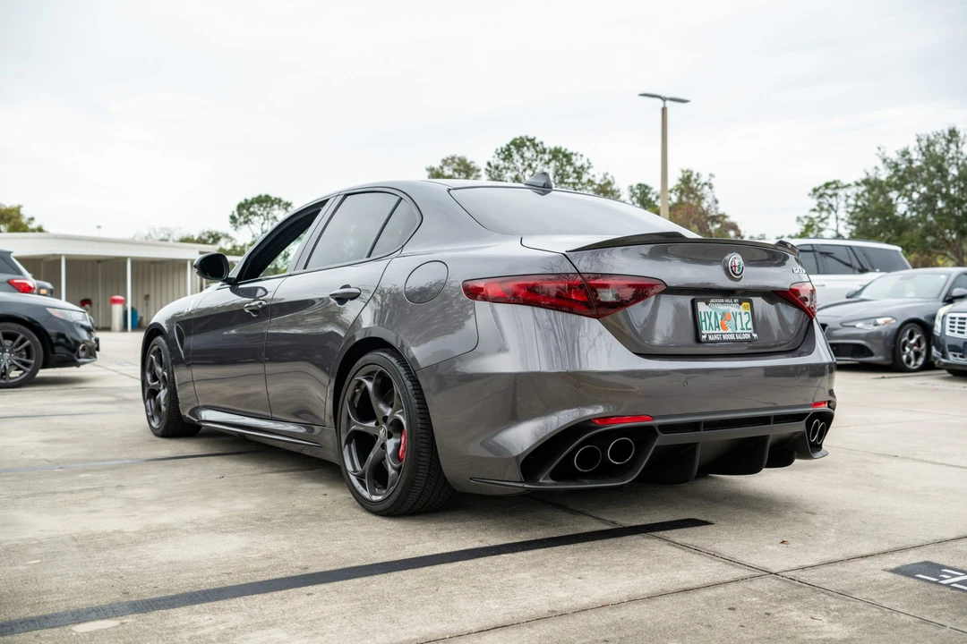 2017 Alfa Romeo Giulia Quadrifoglio - Image 8 of 31