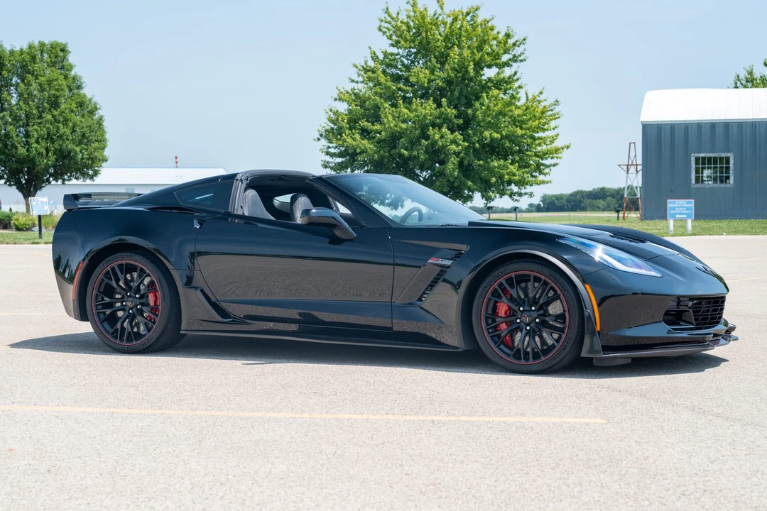 2017 Chevrolet Corvette C7 Z06 - Image 8 of 31