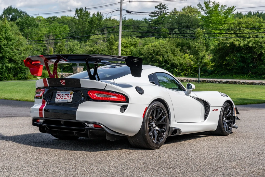 2017 Dodge Viper ACR 5th Gen - Image 5 of 31