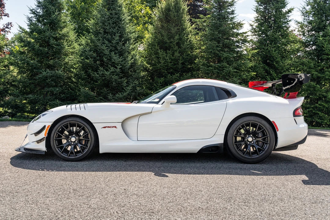 2017 Dodge Viper ACR 5th Gen - Image 8 of 31