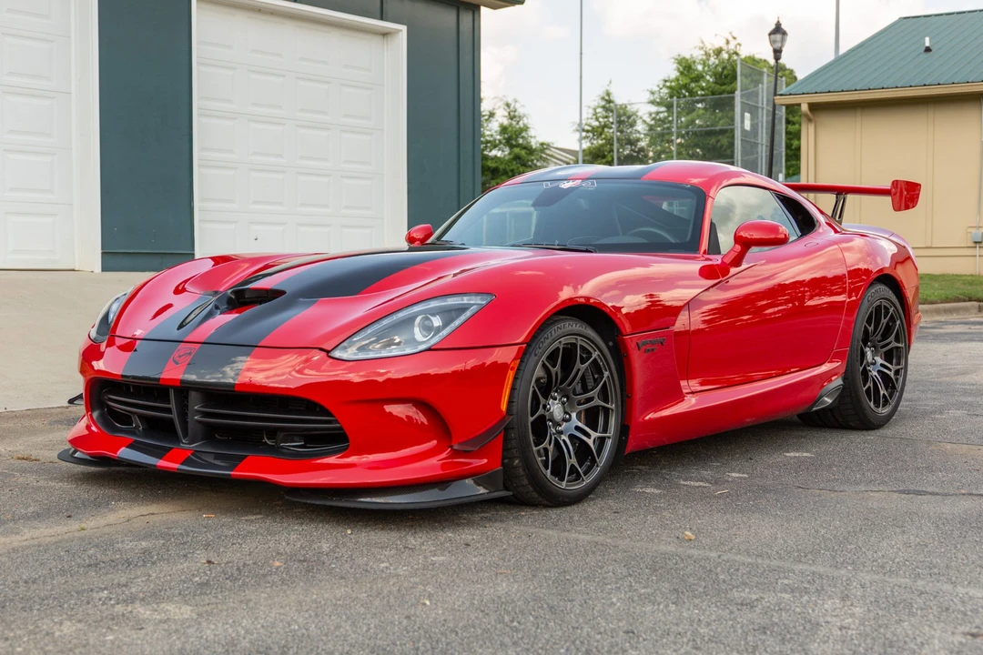 2017 Dodge Viper 5th Gen - Image 2 of 31