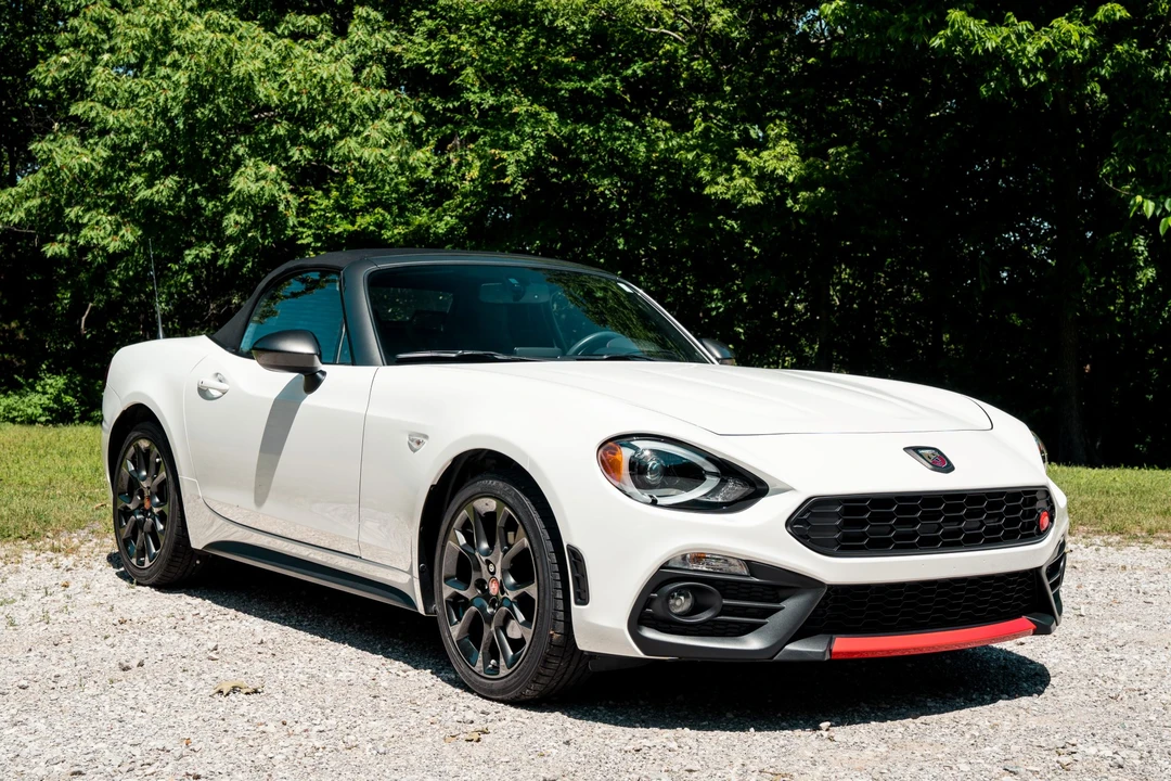 2017 Fiat 124 Spider - Image 21 of 31