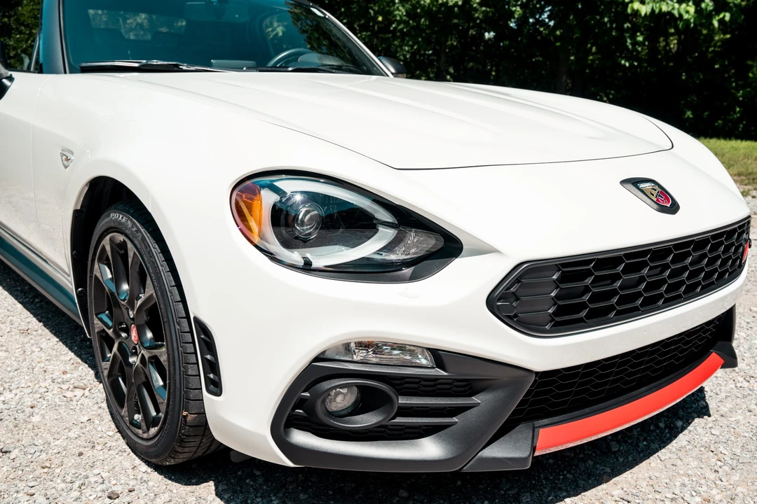2017 Fiat 124 Spider - Image 24 of 31