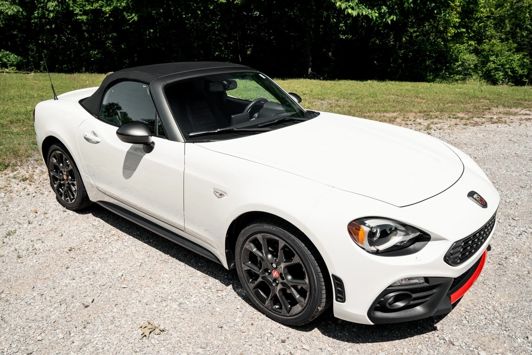 2017 Fiat 124 Spider - Image 20 of 31