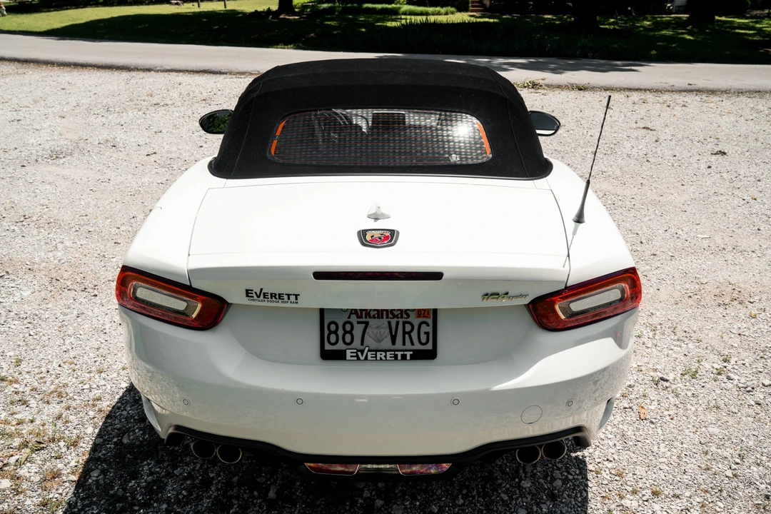 2017 Fiat 124 Spider - Image 15 of 31