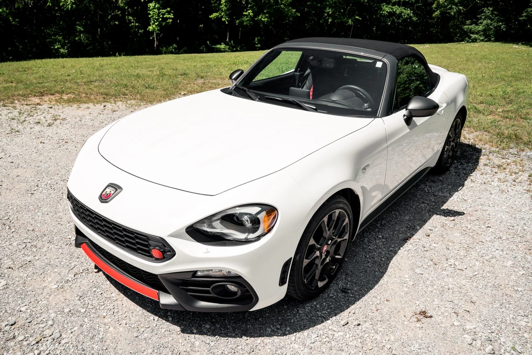 2017 Fiat 124 Spider - Image 8 of 31