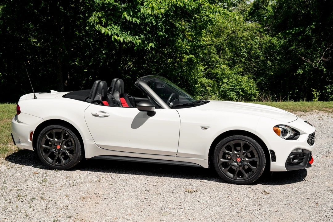 2017 Fiat 124 Spider - Image 6 of 31