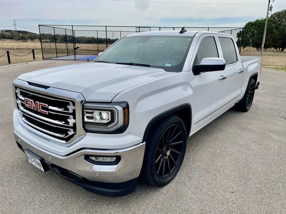 2017 GMC Sierra 4th Gen - Image 3 of 31