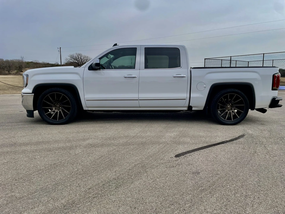 2017 GMC Sierra 4th Gen - Image 10 of 31