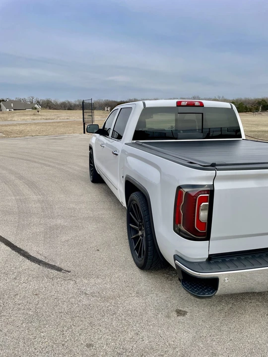 2017 GMC Sierra 4th Gen - Image 16 of 31