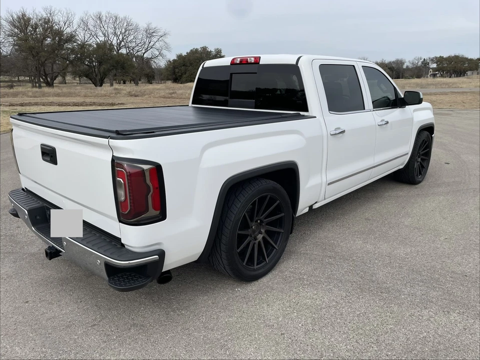 2017 GMC Sierra 4th Gen - Image 7 of 31