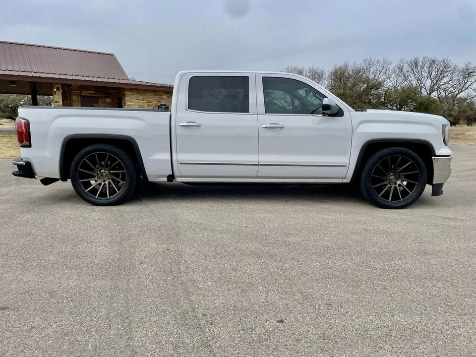 2017 GMC Sierra 4th Gen - Image 6 of 31