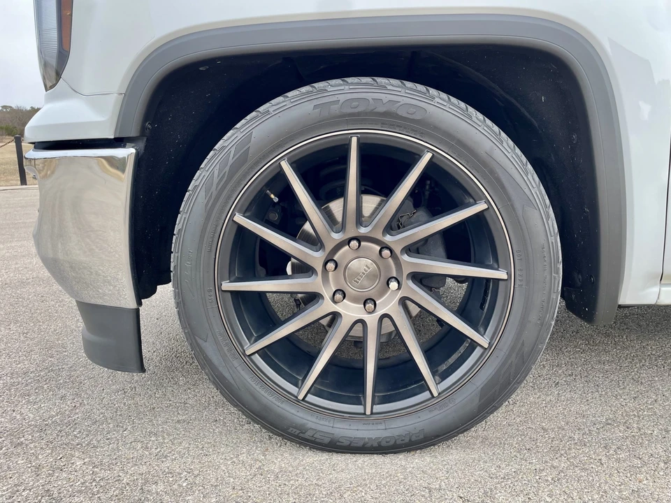2017 GMC Sierra 4th Gen - Image 28 of 31