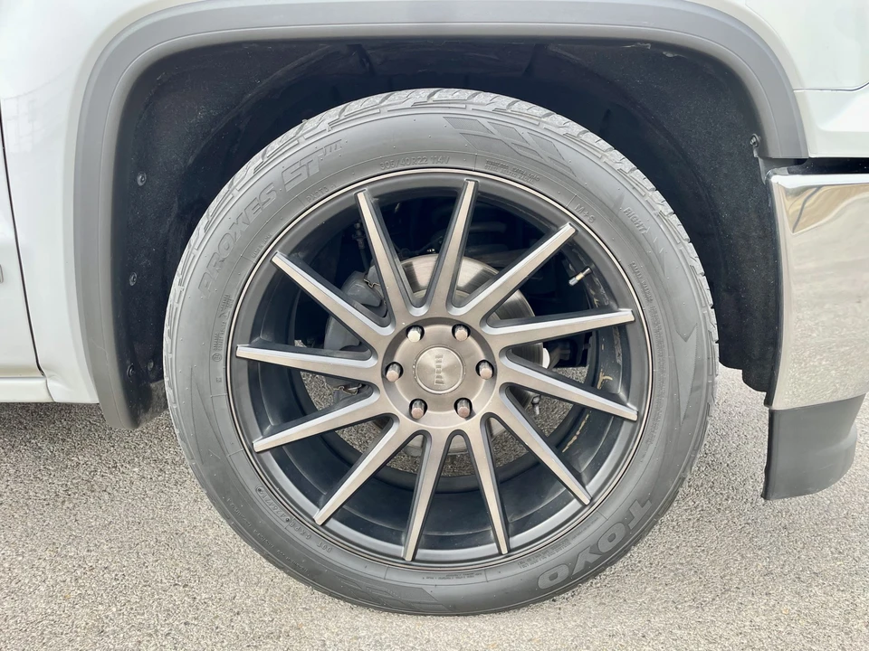 2017 GMC Sierra 4th Gen - Image 26 of 31