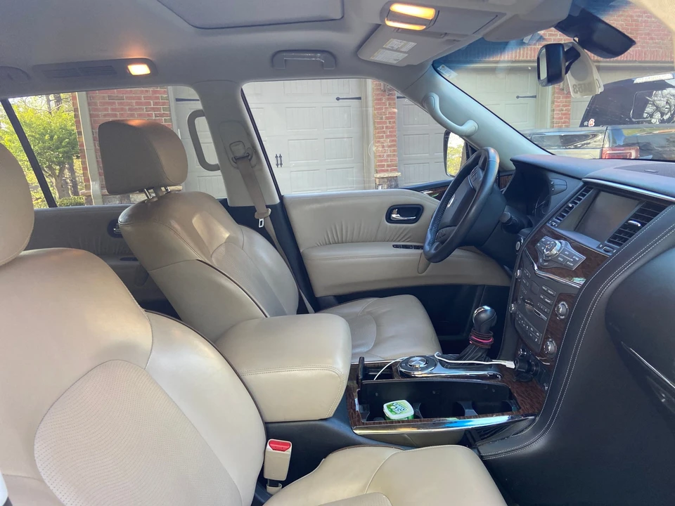 2017 Nissan Armada - Image 8 of 11