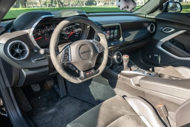 2018 Chevrolet Camaro SS 6th Gen - Image 5 of 8