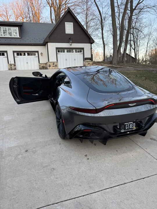 2019 Aston Martin - Image 7 of 31