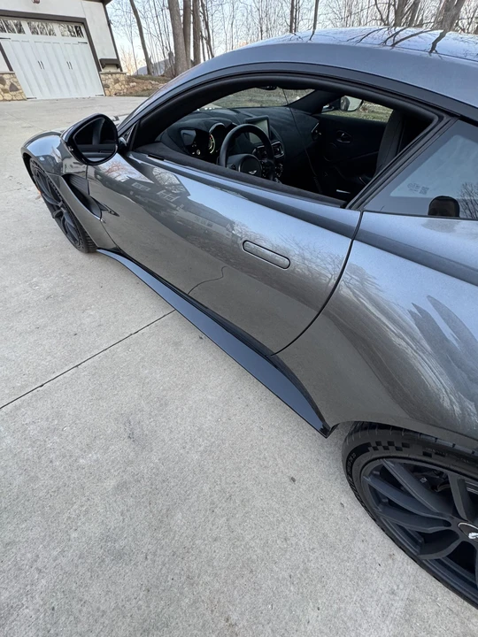 2019 Aston Martin - Image 20 of 31