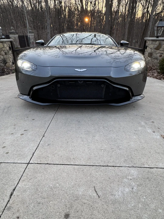 2019 Aston Martin - Image 13 of 31
