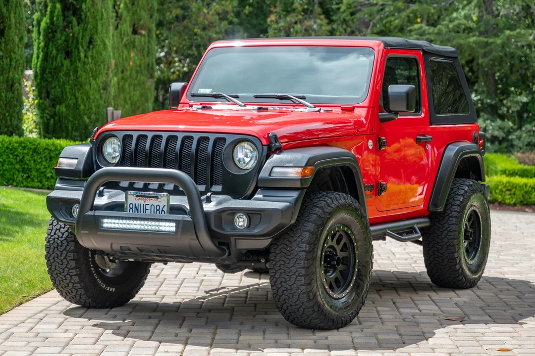 2019 Jeep JL Wrangler - Image 4 of 31