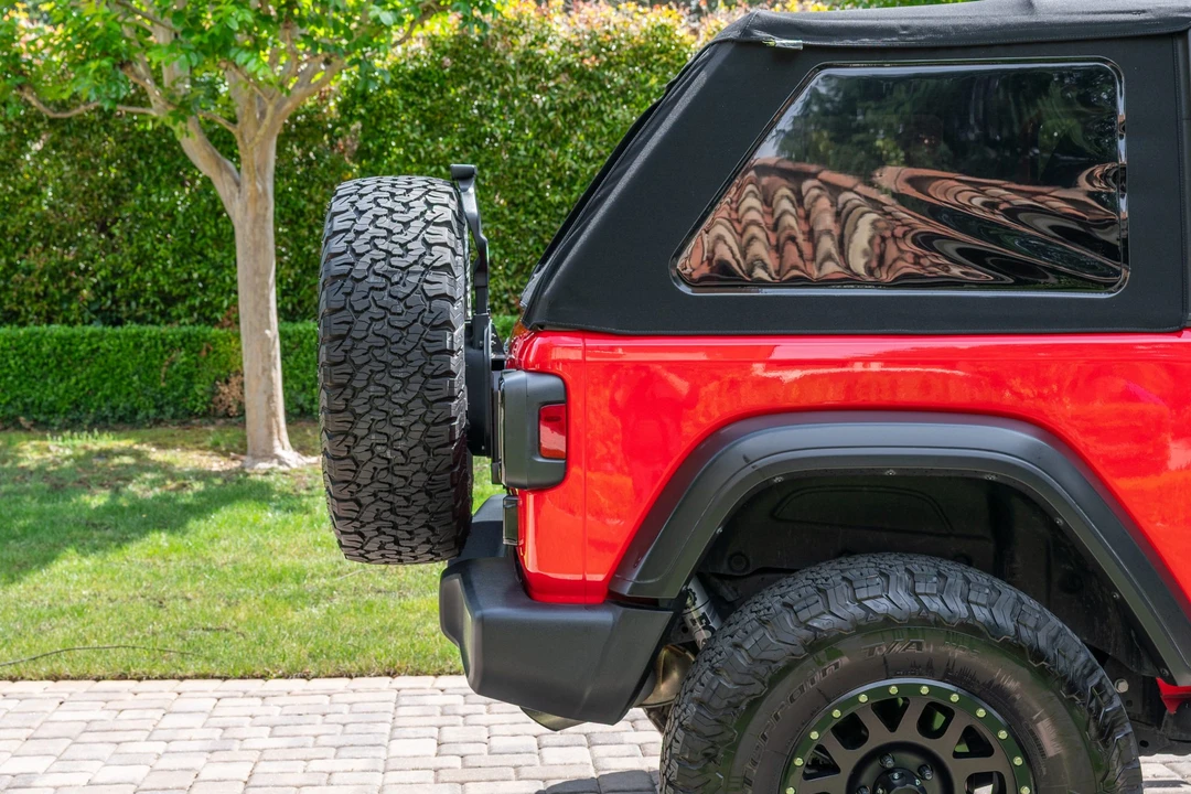 2019 Jeep JL Wrangler - Image 24 of 31