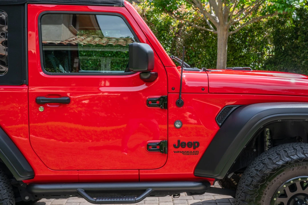 2019 Jeep JL Wrangler - Image 21 of 31