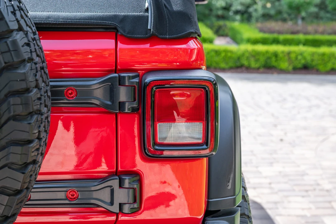 2019 Jeep JL Wrangler - Image 27 of 31