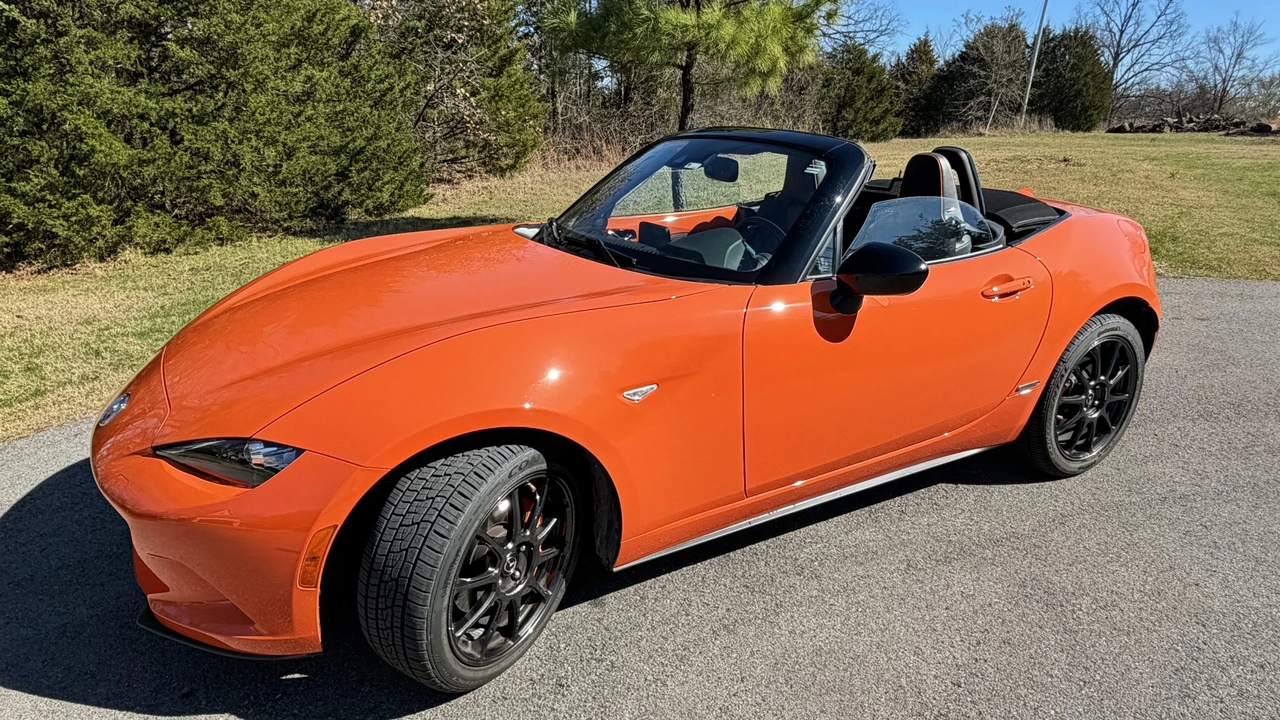 2019 Mazda ND MX-5 Miata - Image 3 of 31