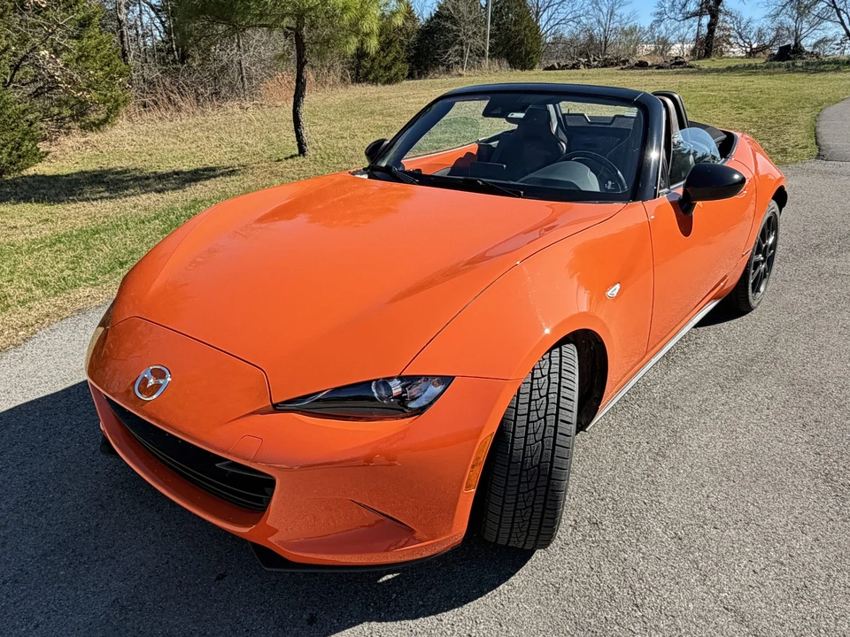 2019 Mazda ND MX-5 Miata - Image 2 of 31