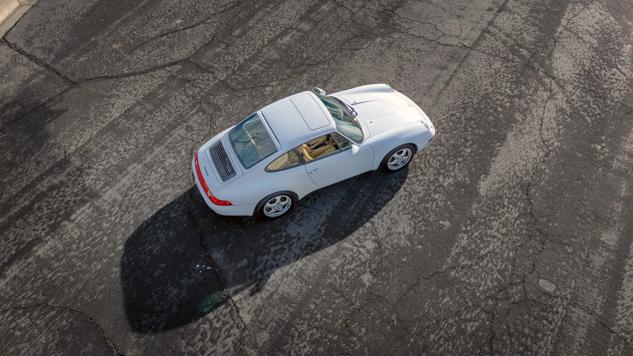 1997 Porsche 993 Carrera - Image 5 of 31