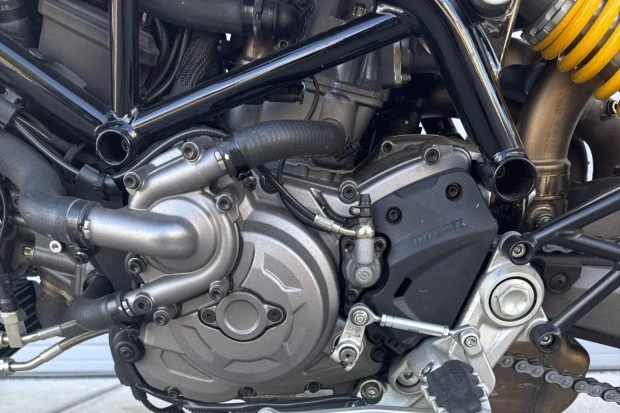 2020 Ducati Hypermotard - Image 5 of 6