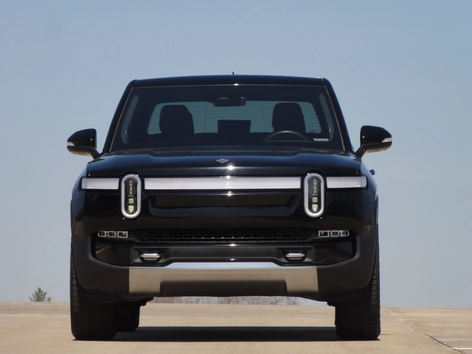 2022 Rivian R1T - Image 5 of 31