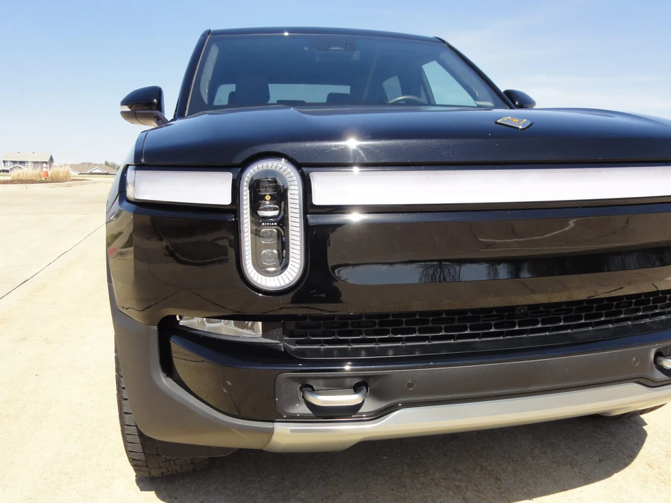 2022 Rivian R1T - Image 17 of 31