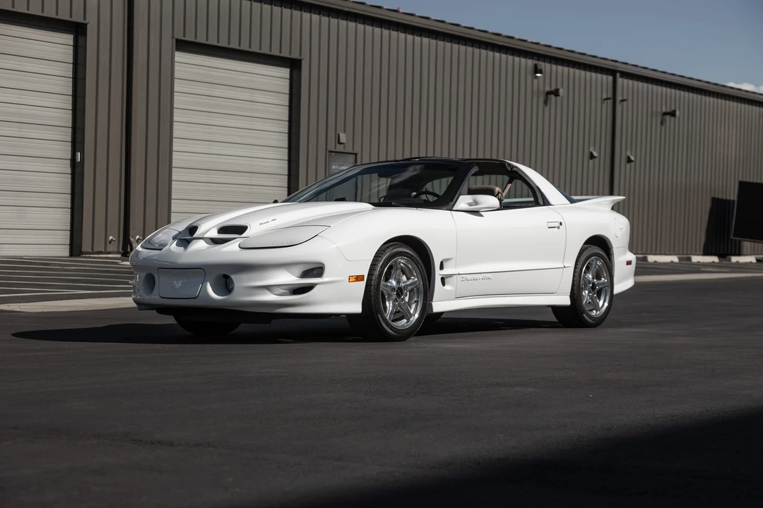 1998 Pontiac Firebird Trans Am 4th Gen - Image 2 of 31