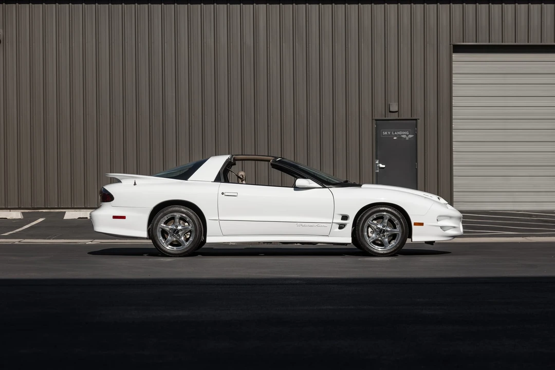 1998 Pontiac Firebird Trans Am 4th Gen - Image 13 of 31