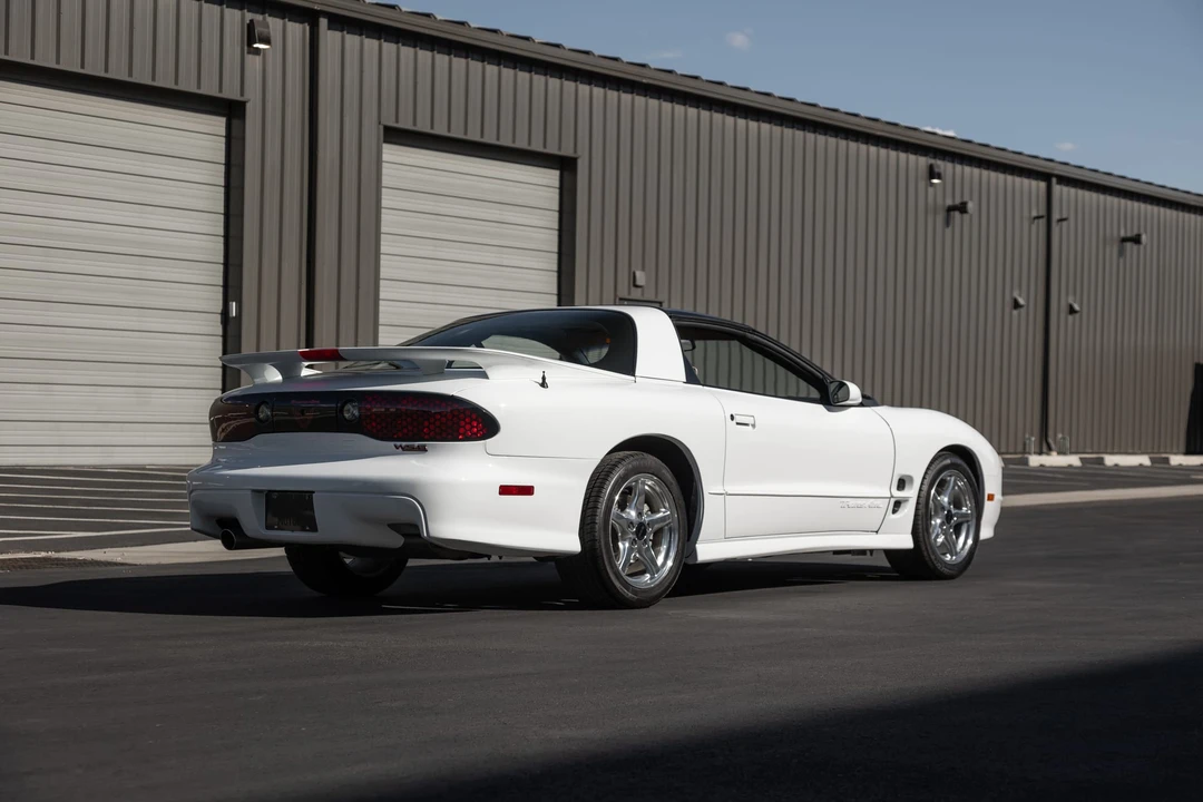 1998 Pontiac Firebird Trans Am 4th Gen - Image 15 of 31