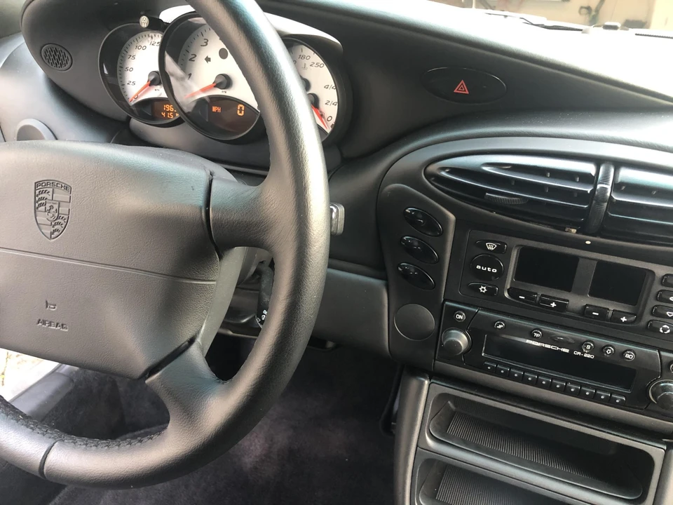 2000 Porsche 986 Boxster - Image 29 of 31
