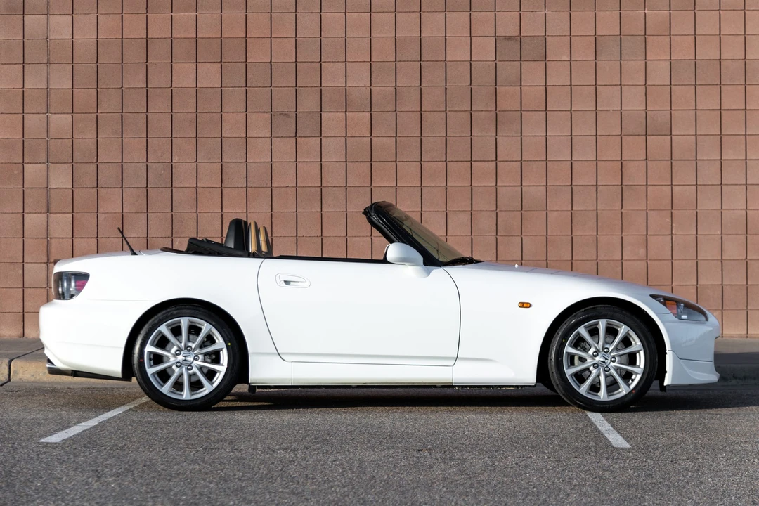 2005 Honda AP2 S2000 - Image 12 of 31