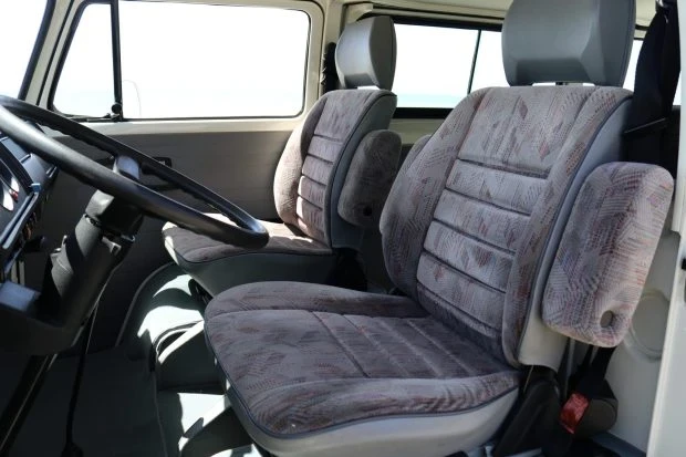 1973 Volkswagen Bay-Window Bus - Image 4 of 9